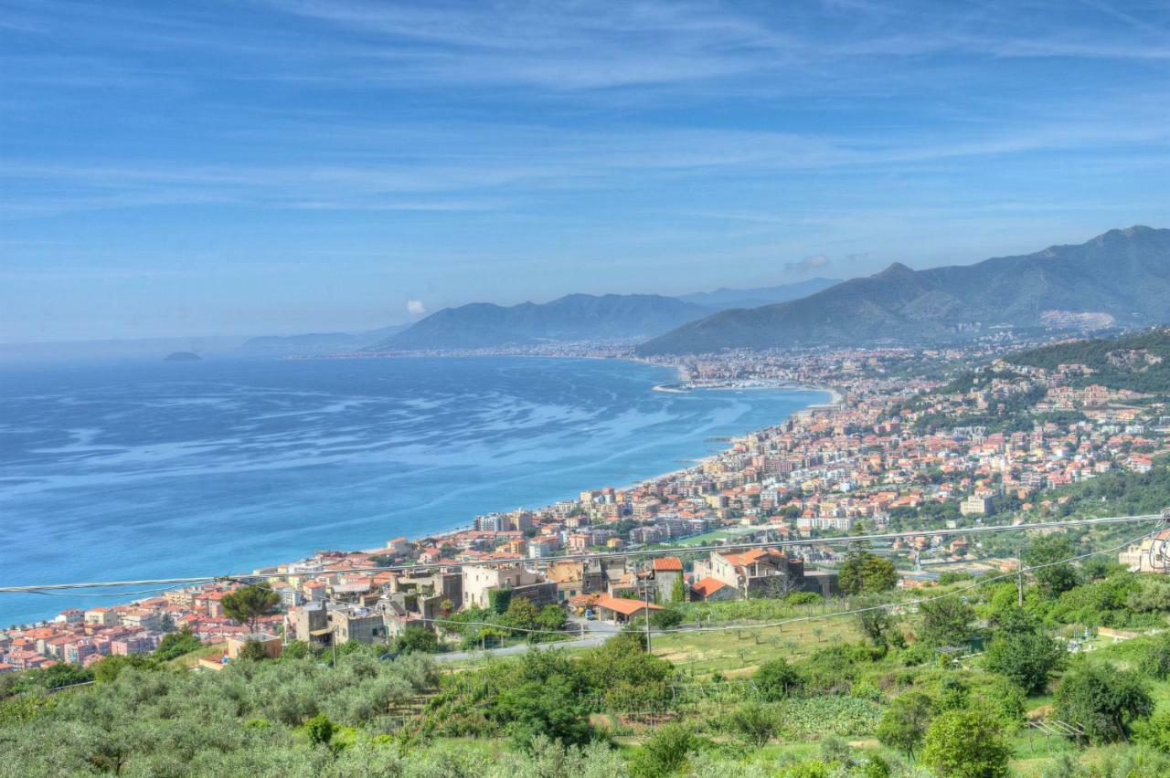 Crosa Tra Le Nuvole Βίλα Borgio Verezzi Εξωτερικό φωτογραφία